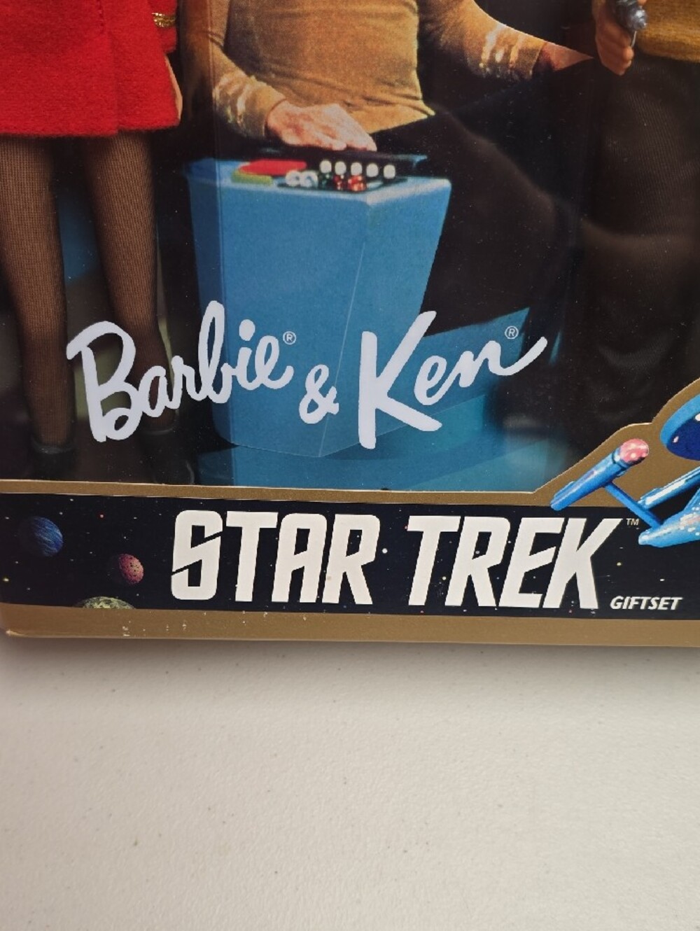 Star Trek Collector Edition Doll Giftset - Barbie And Ken - Picture 6 of 11